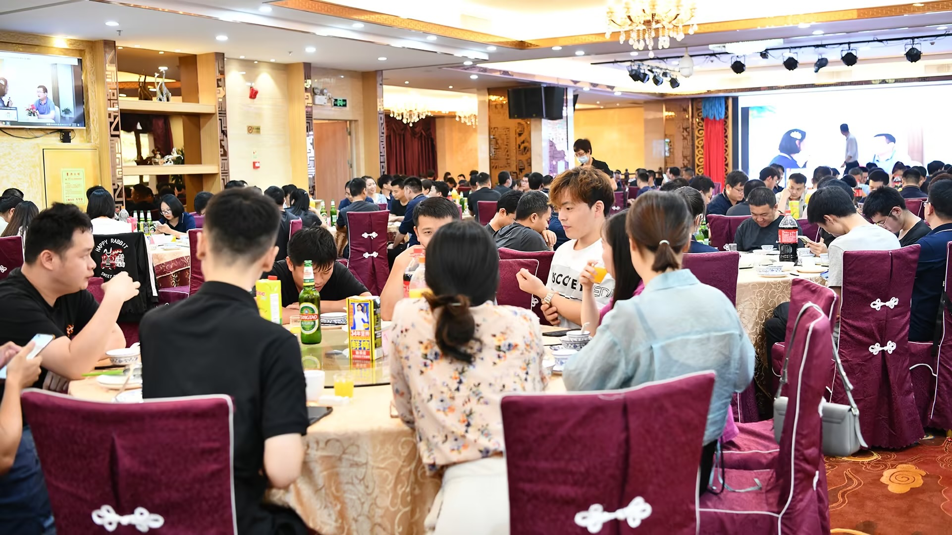 品成金屬專注于鋁、鎂、鋅合金壓鑄模具的設(shè)計(jì)與制造